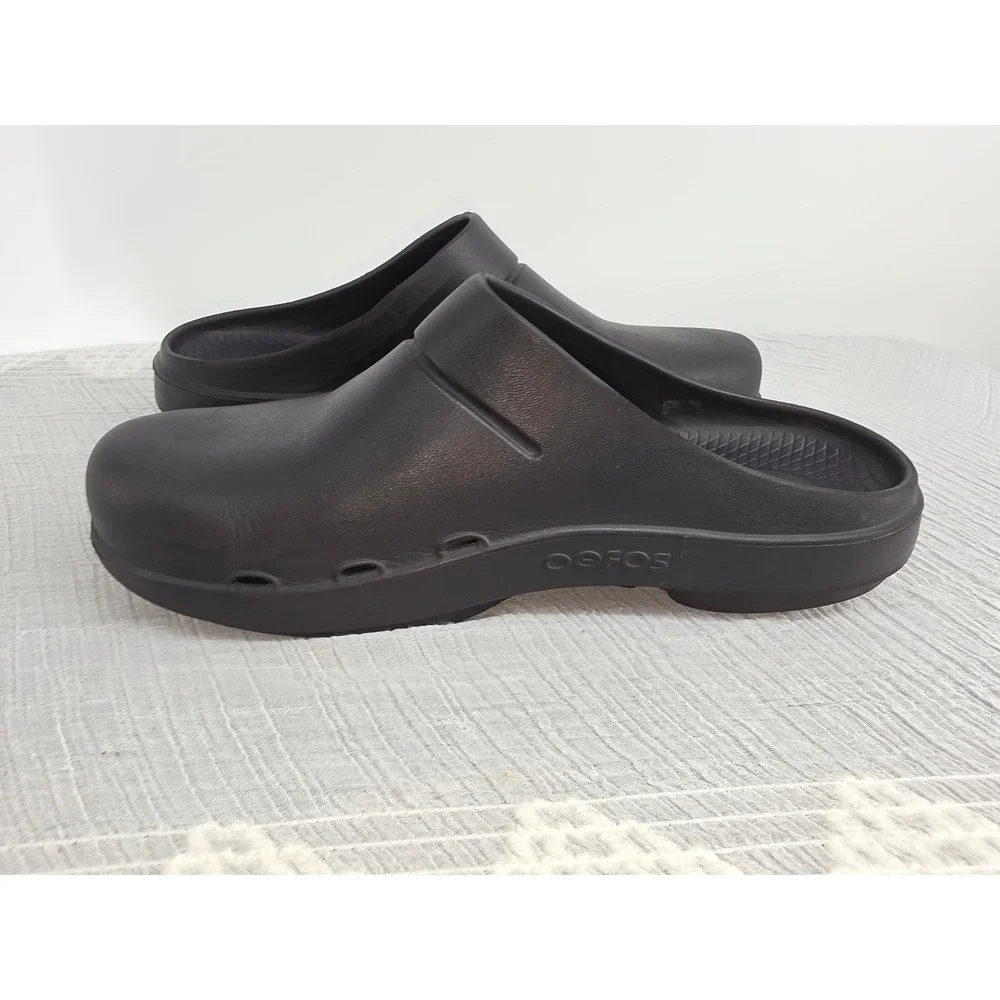 Oofos OOcloog Black Recovery Clogs Mens 9 Womens 11 Slip On Comfort Shoes